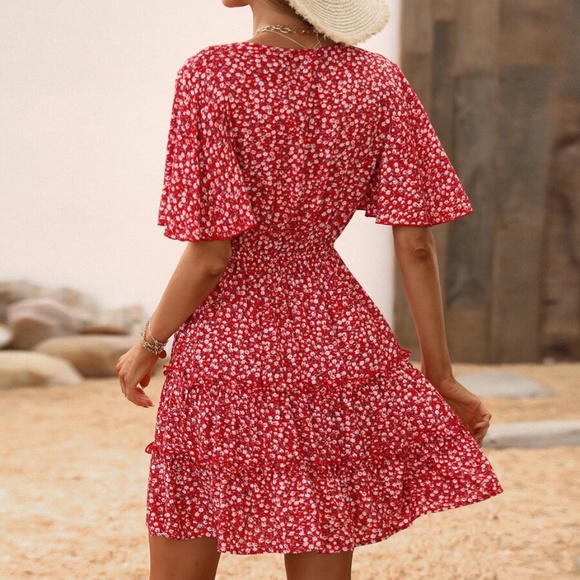 Boho Red Ditsy Floral Butterfly Sleeve Mini Dress - Picture 5 of 5